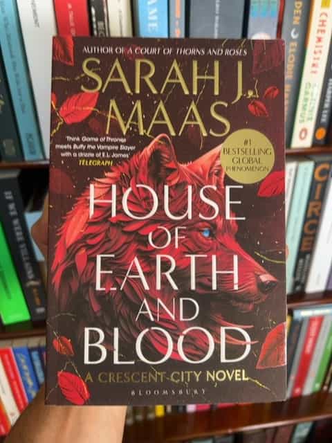 House of Earth and Blood by Sarah J. Maas — front cover